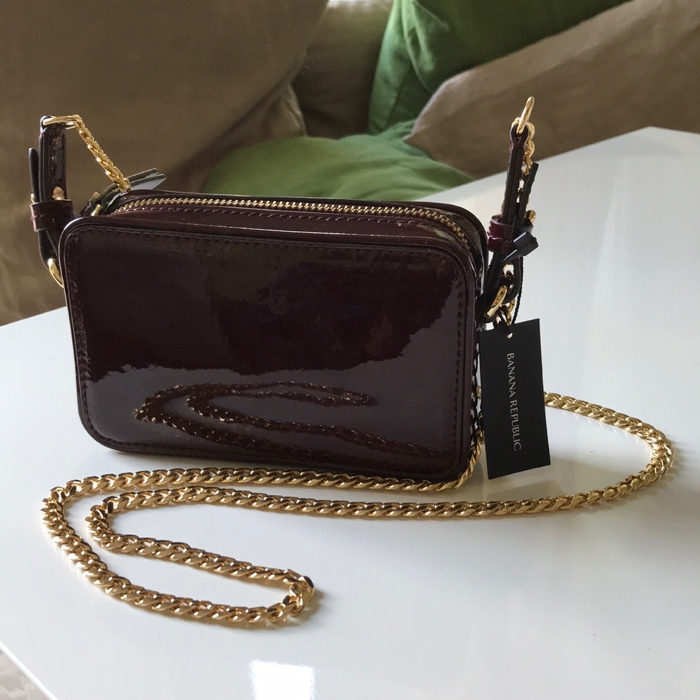 HOST PICK 🎉BRAND NEW BANANA REPUBLIC CLUTCH